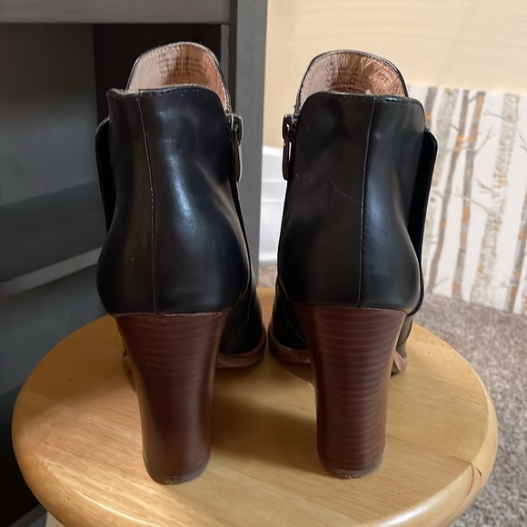 HALOGEN genuine leather booties - Picture 3 of 9